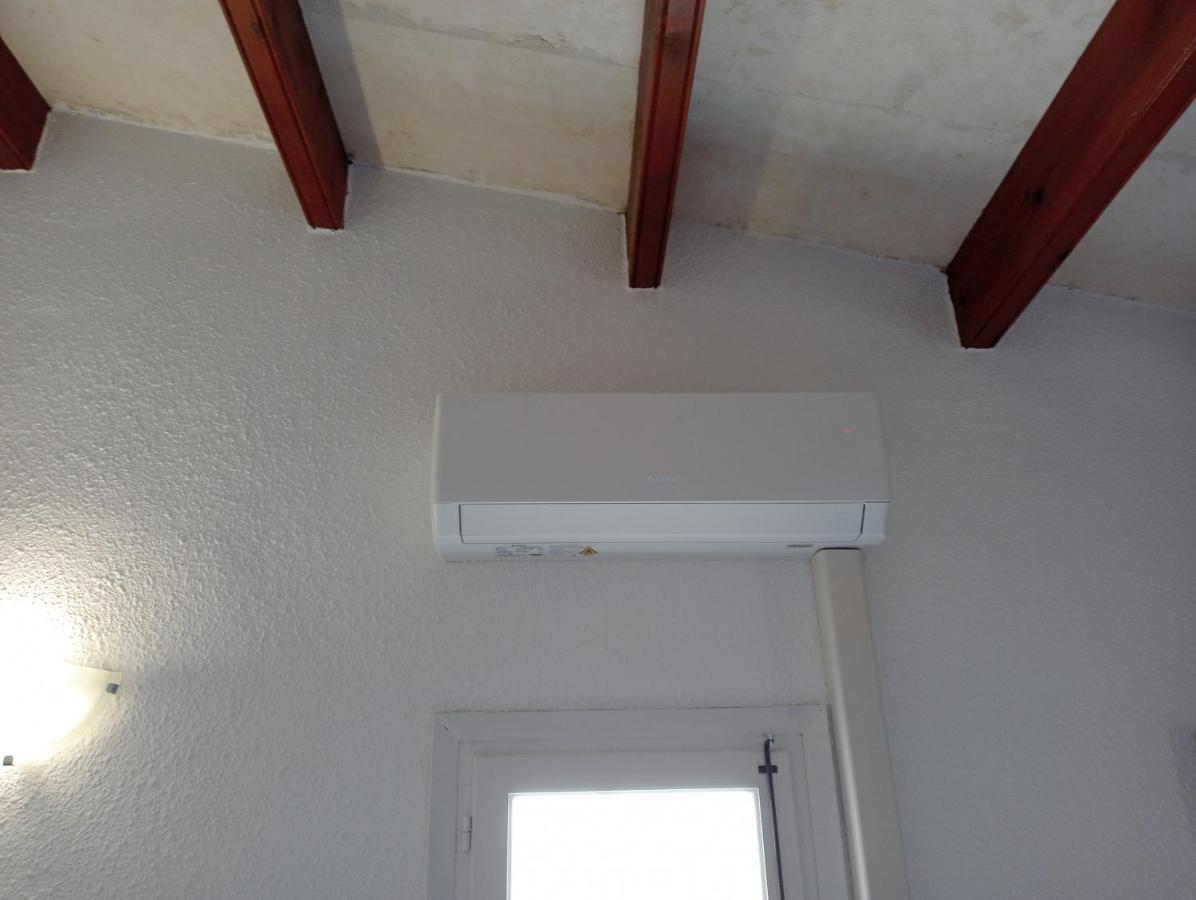 Apartamento con piscina y terraza en Ciutadella, Cala en Blanes Cala'N Blanes  Exterior foto